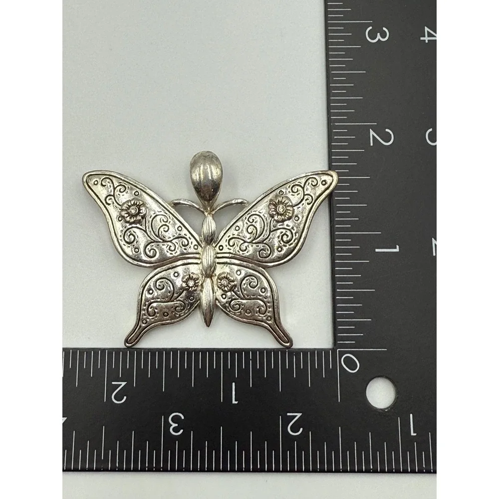 Vintage Silver Tone Butterfly Brooch Filigree Floral Etched Rhinestone‎ Accents